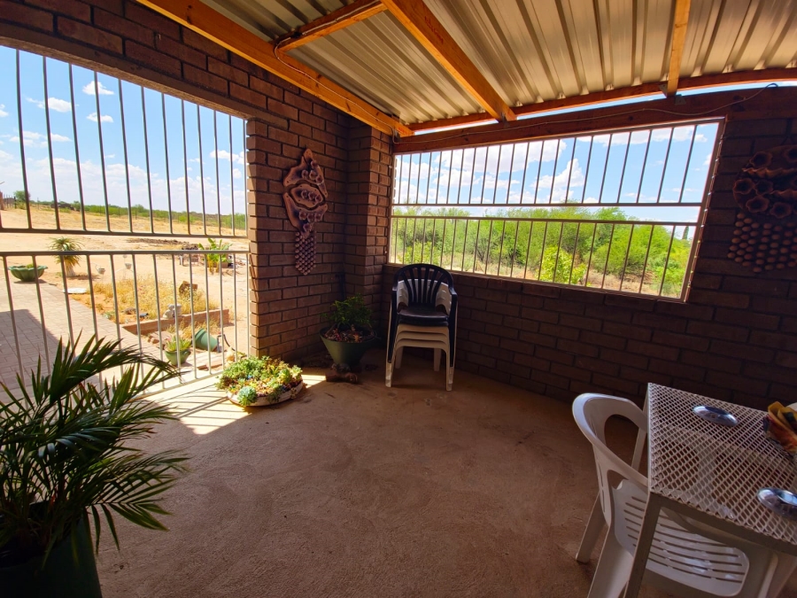 2 Bedroom Property for Sale in Klippunt Northern Cape